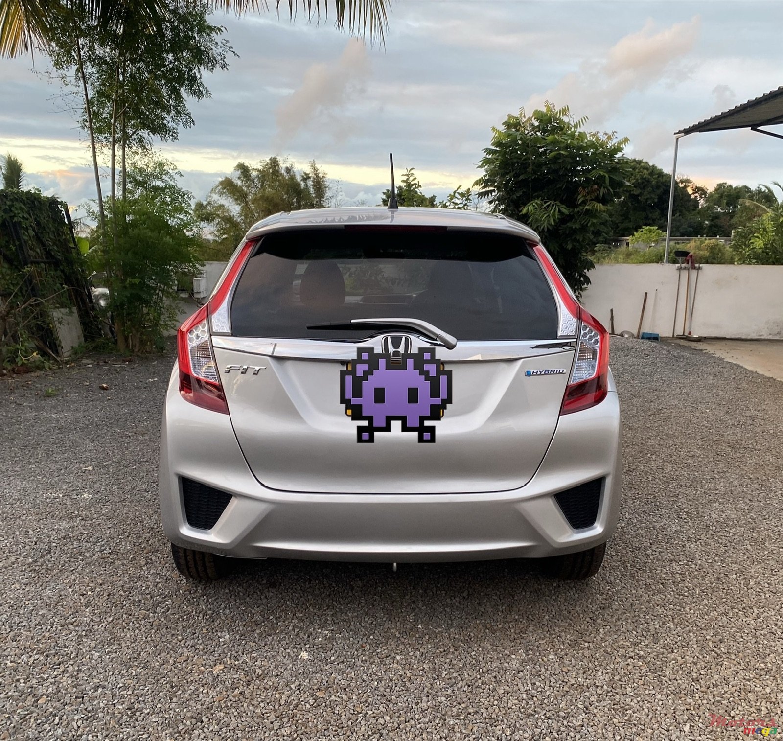 2014' Honda Fit Hybrid photo #3
