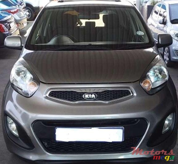 2011' Kia Picanto photo #1