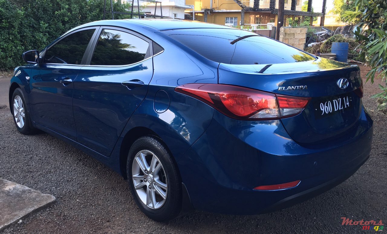 2014' Hyundai Elantra photo #5