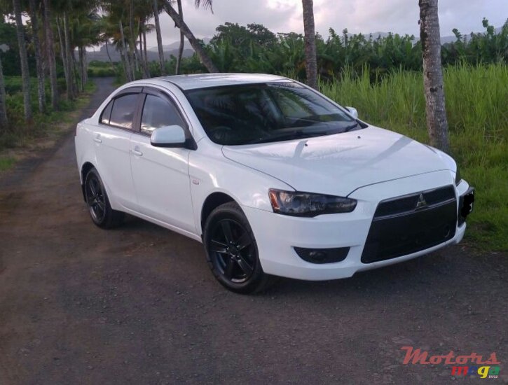 2008' Mitsubishi Lancer Evolution 1 owner, never accident,boneta photo #1