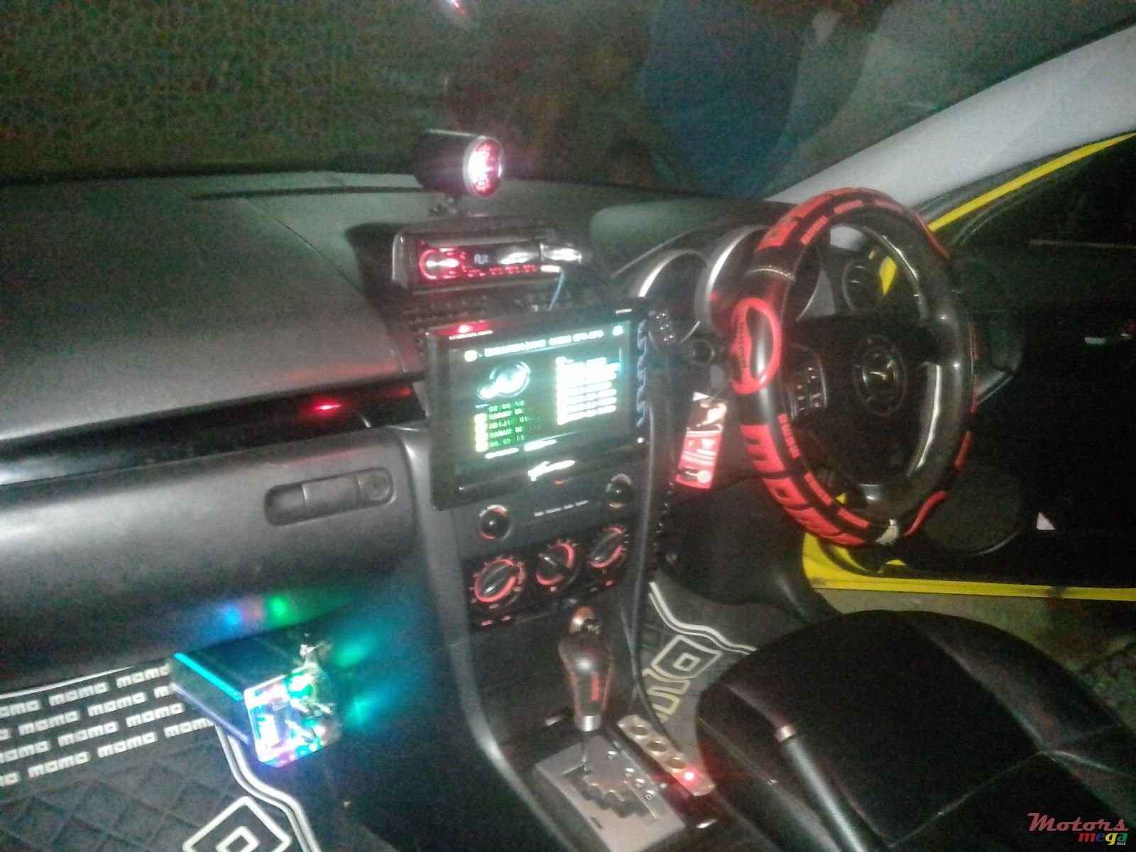 2004' Mazda 3 photo #4