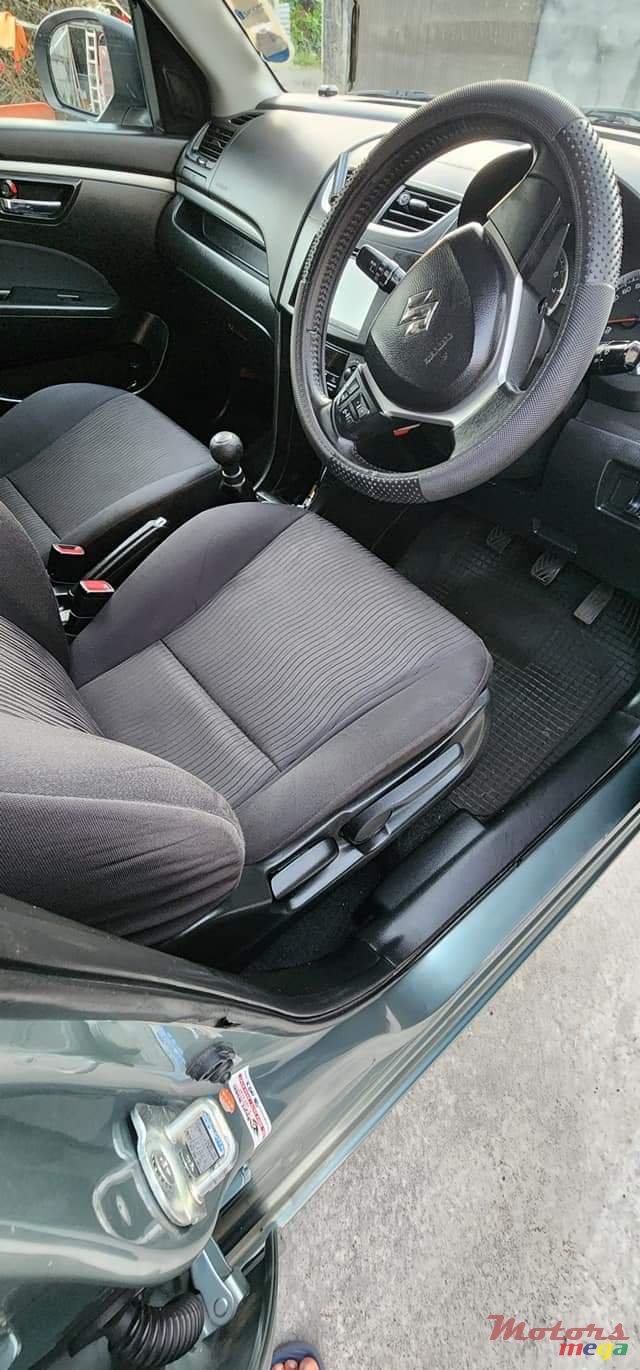 2013' Suzuki Swift photo #3