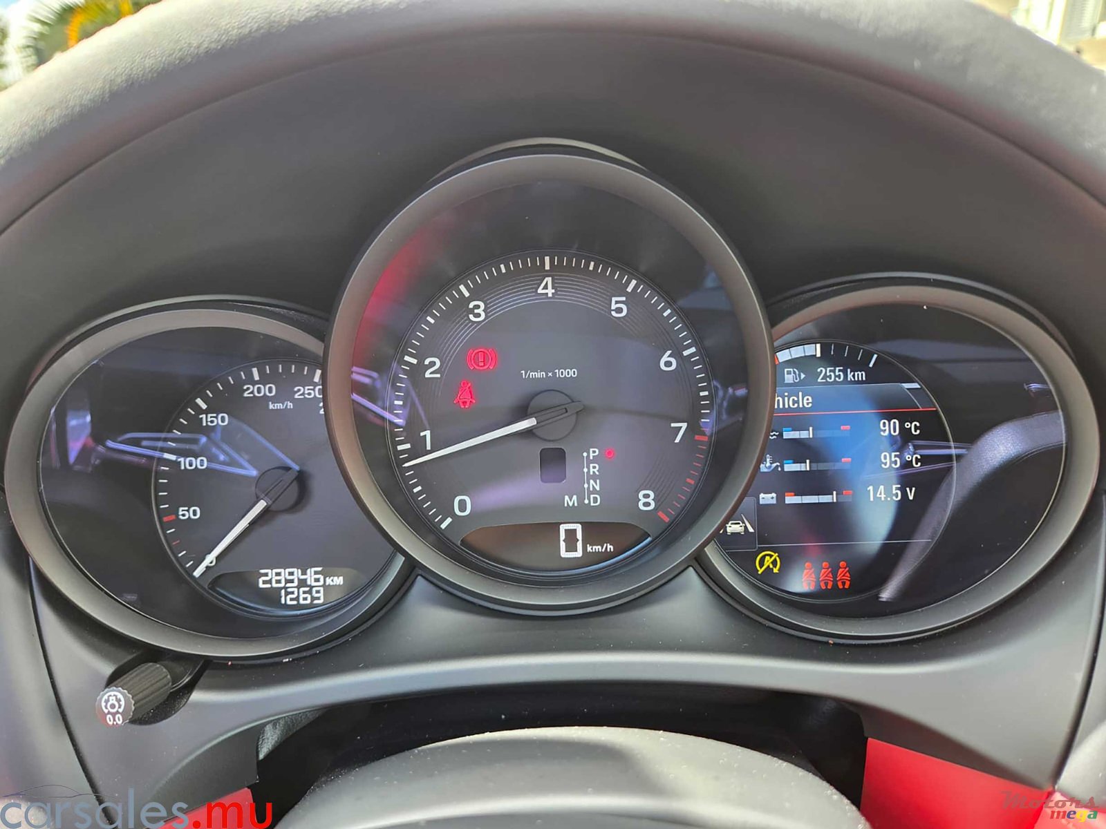 2022' Porsche Macan 2.0 photo #7