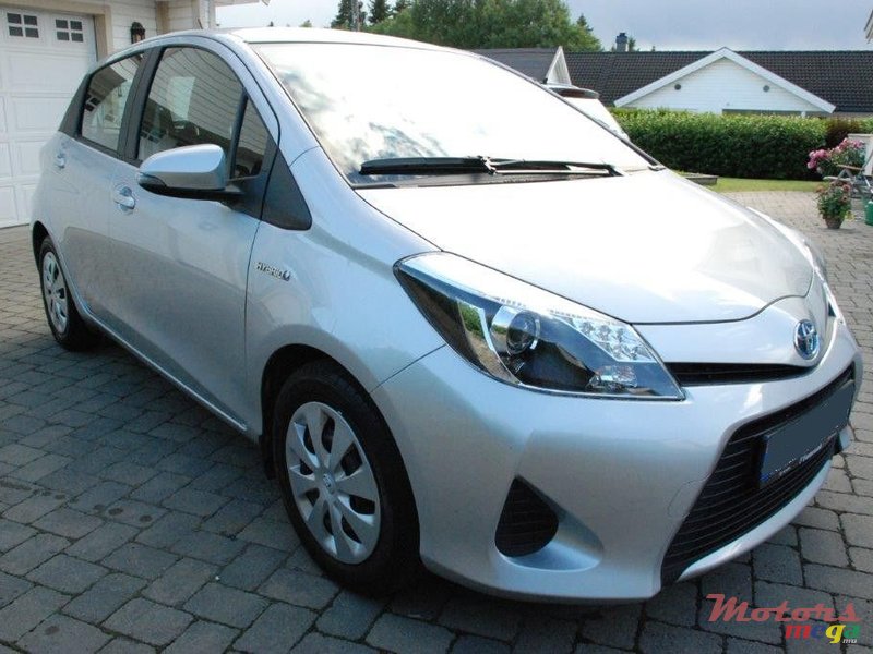 2014' Toyota Yaris 1.5 photo #1