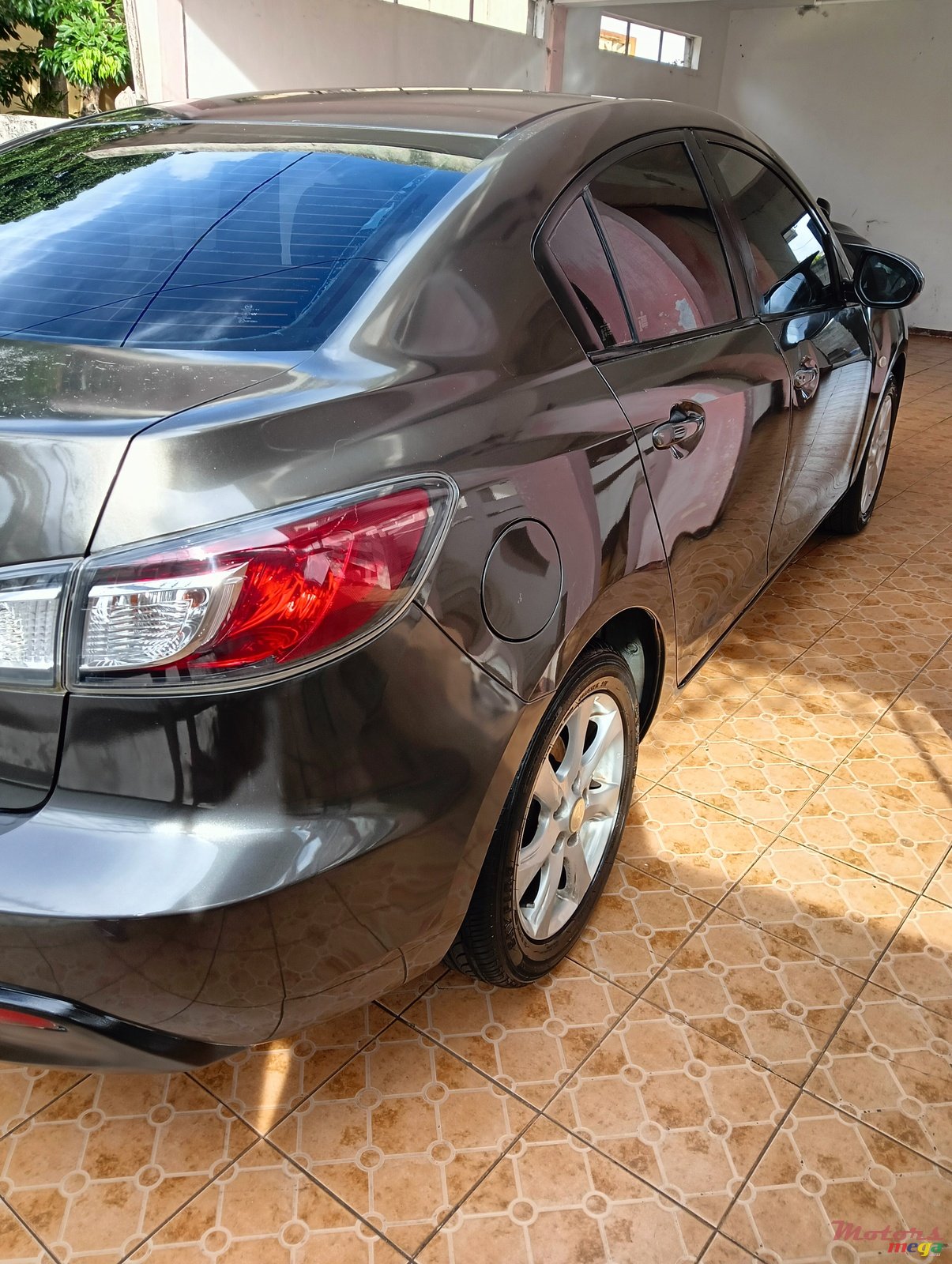 2010' Mazda 3 photo #3