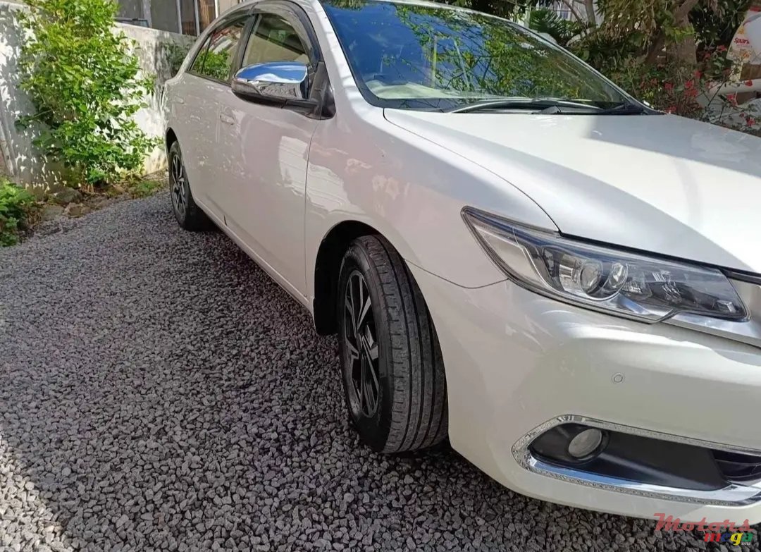 2019' Toyota Allion photo #1