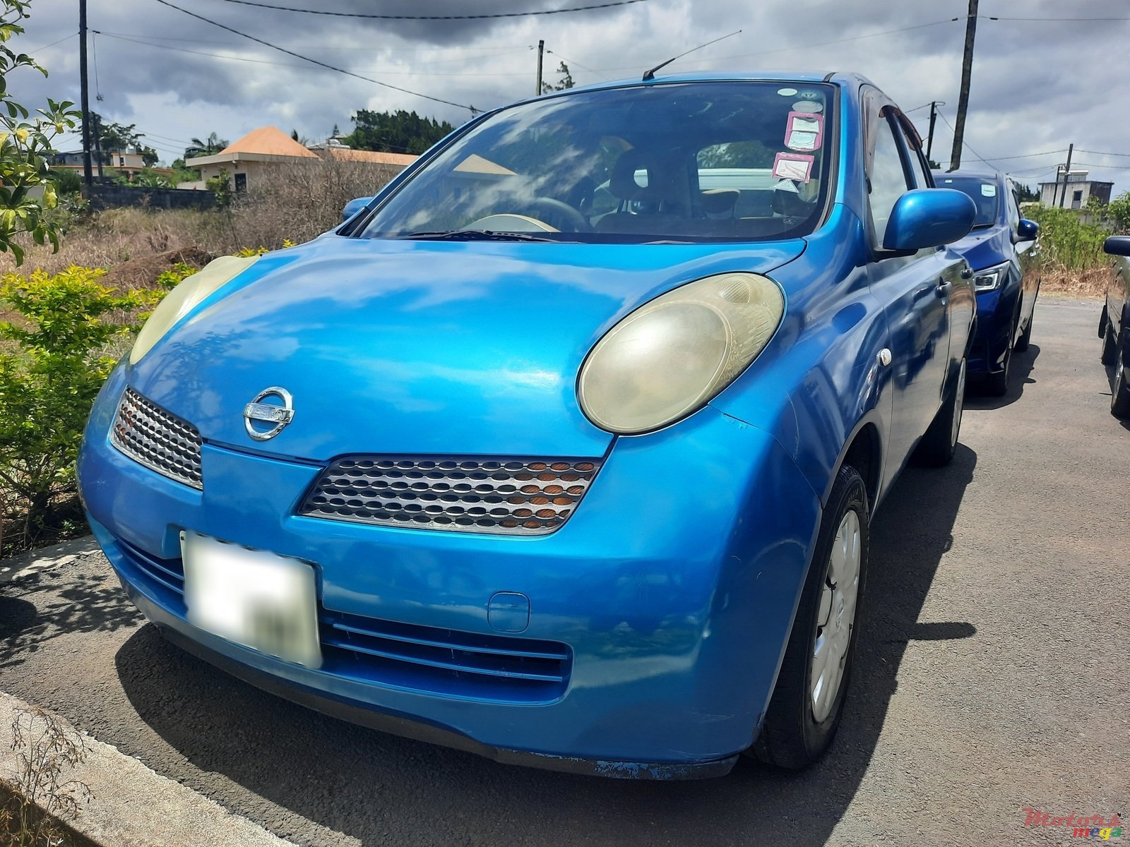 2004' Nissan photo #1