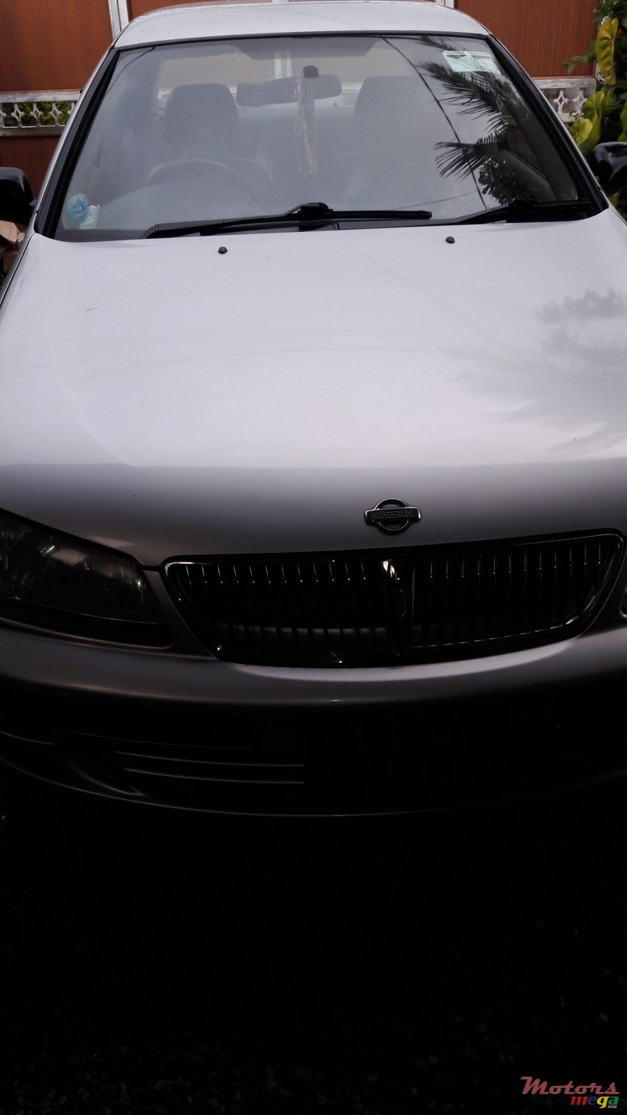 2000' Nissan photo #1