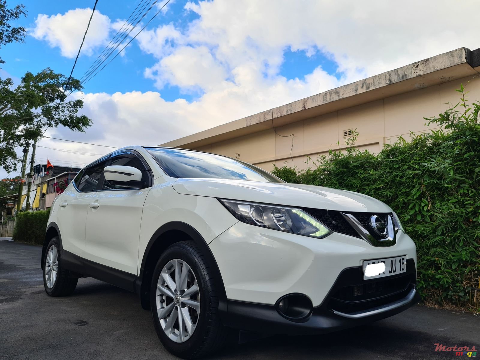 2015' Nissan Qashqai Acenta Automatic photo #1