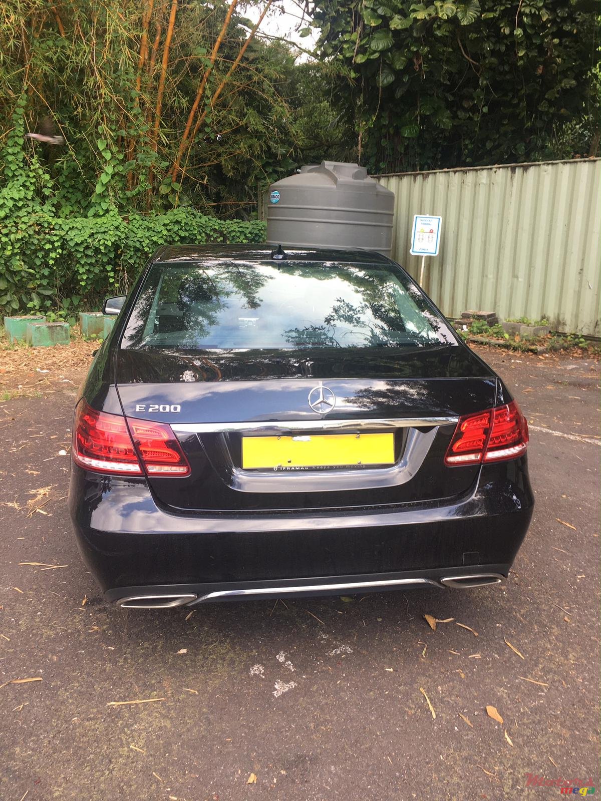 2015' Mercedes-Benz E-Class photo #3