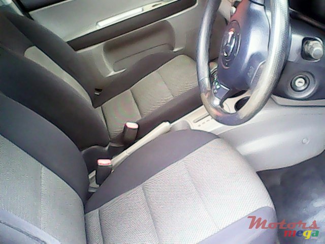 2004' Mazda 2 photo #4