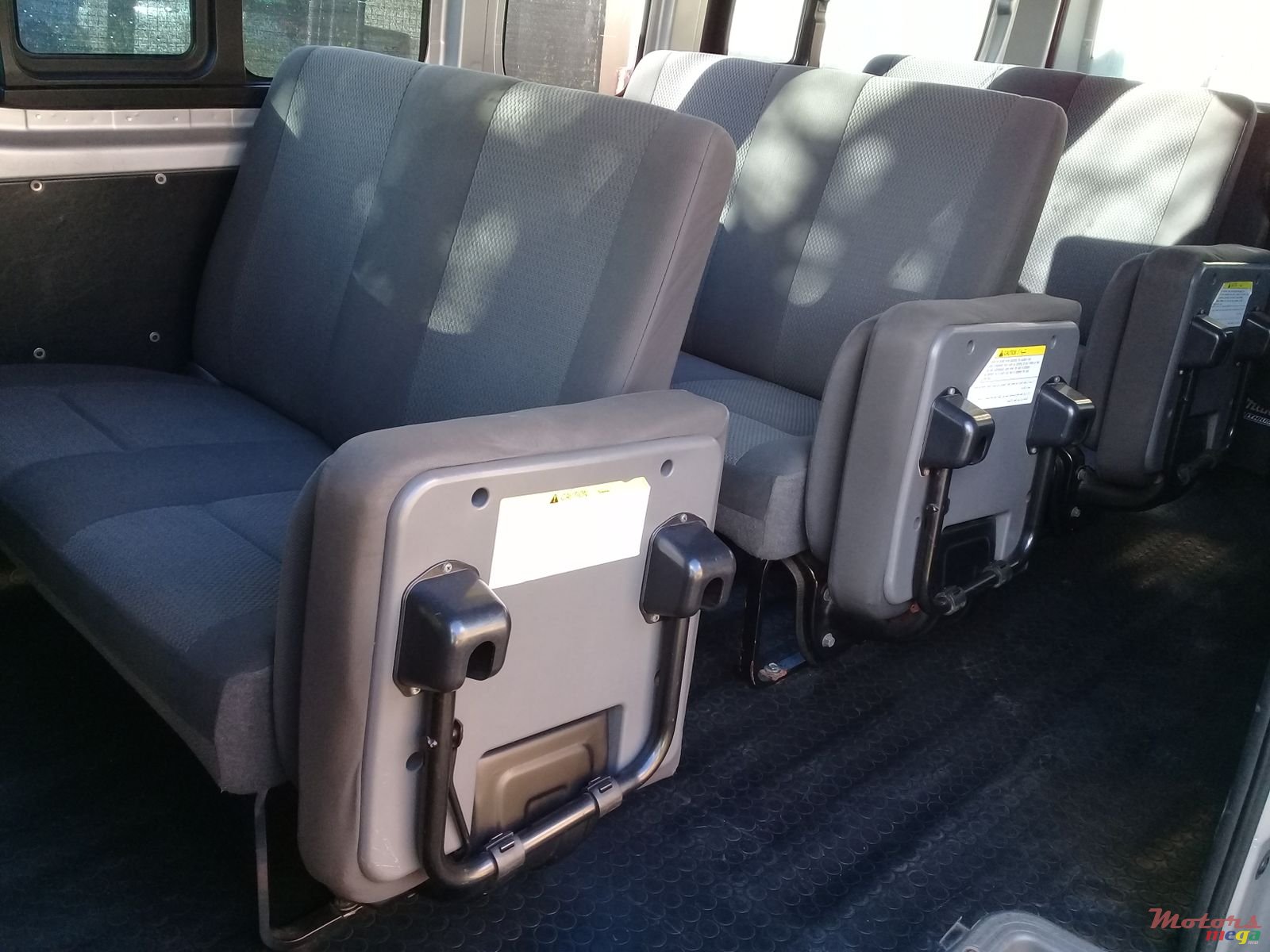 2013' Nissan Minibus 15pls h/roof photo #5