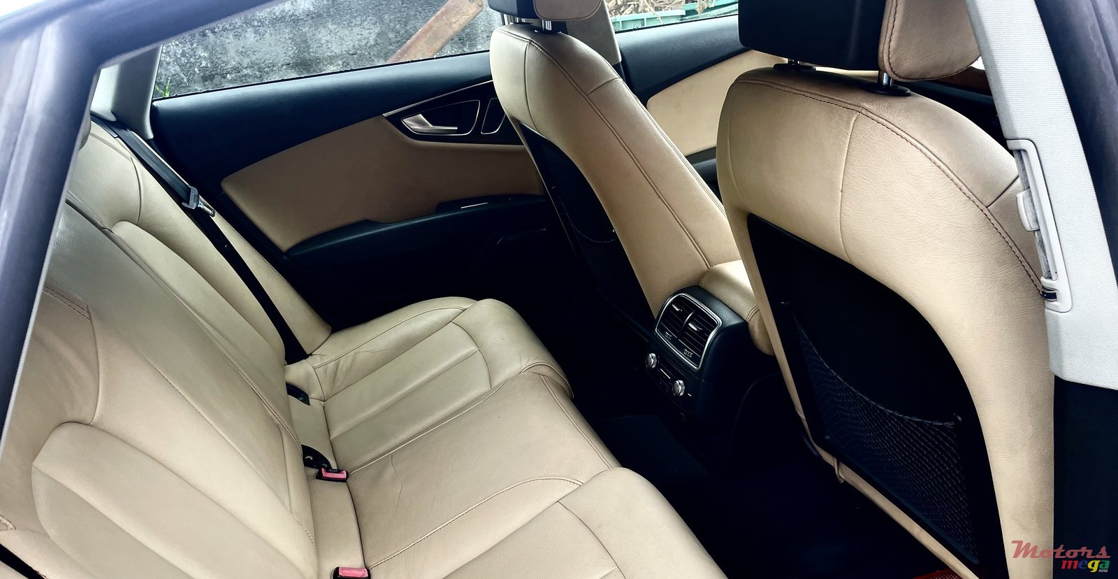 2015' Audi A7 photo #7