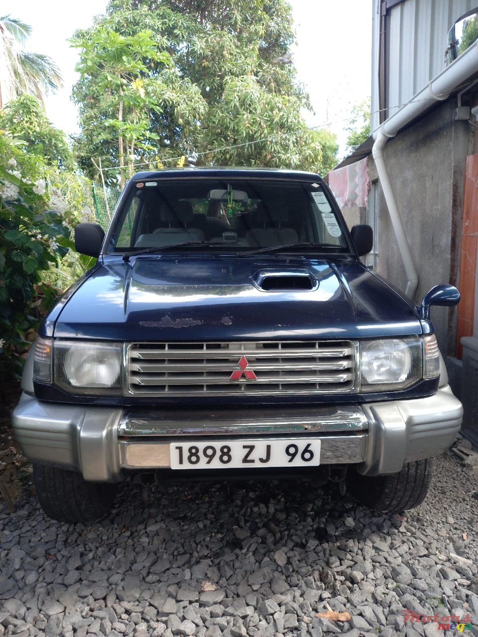 1996' Mitsubishi Pajero photo #5