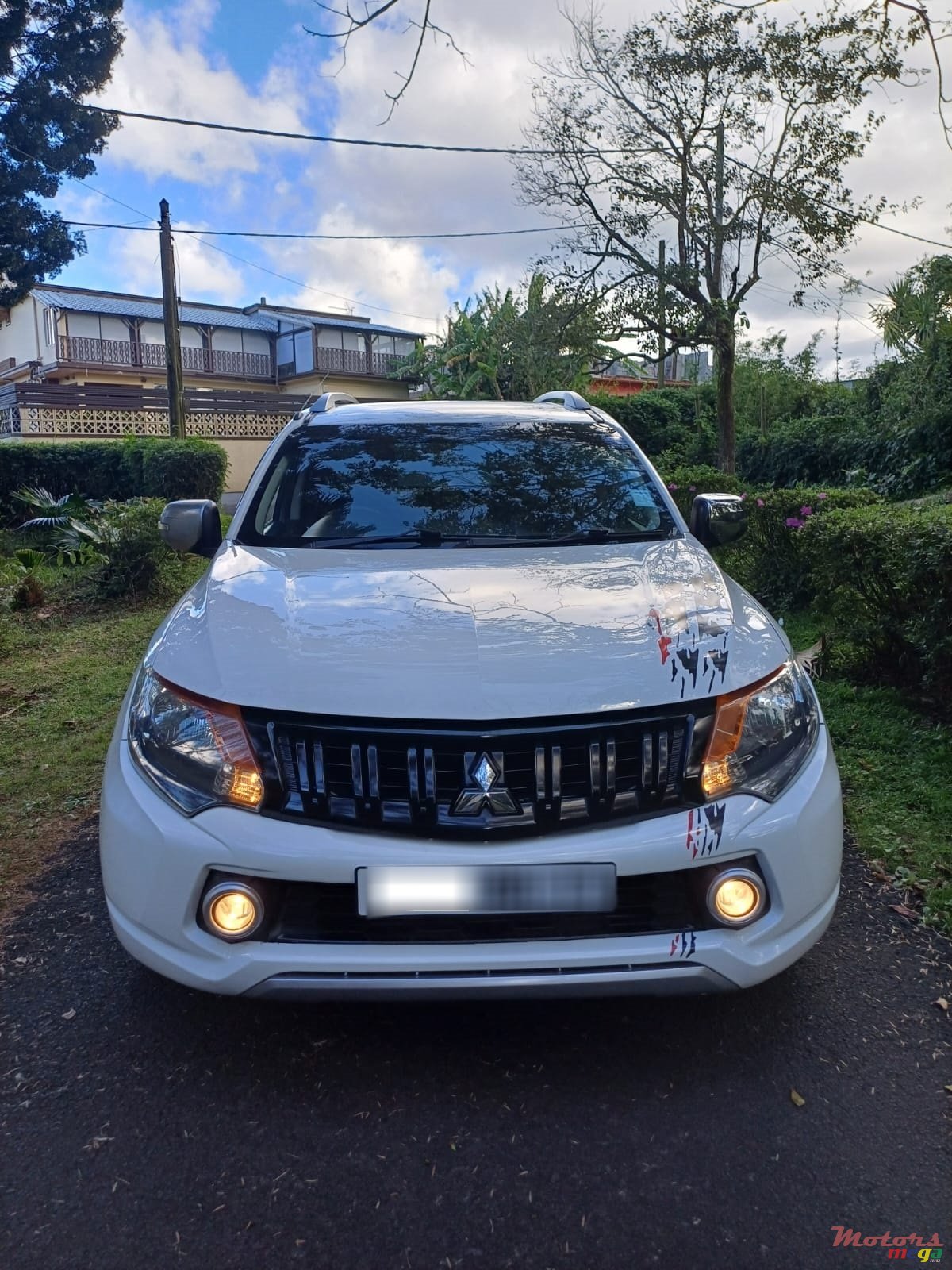 2017' Mitsubishi L 200 SPORTERO 2x4 photo #7