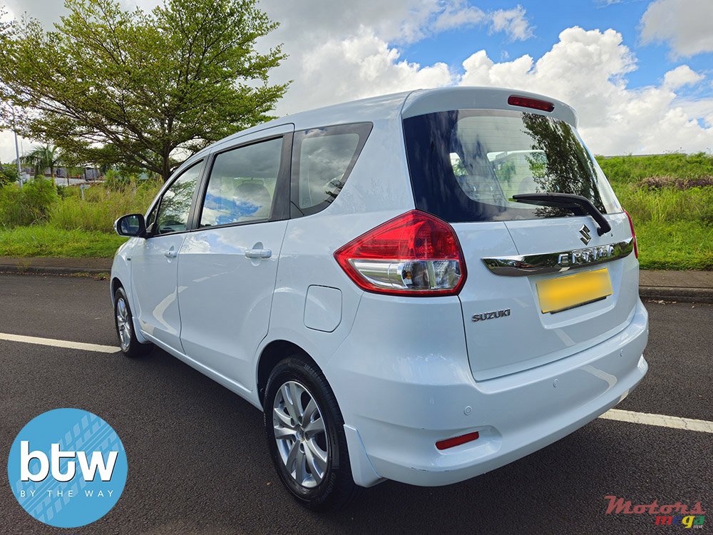 2018' Suzuki Ertiga photo #3