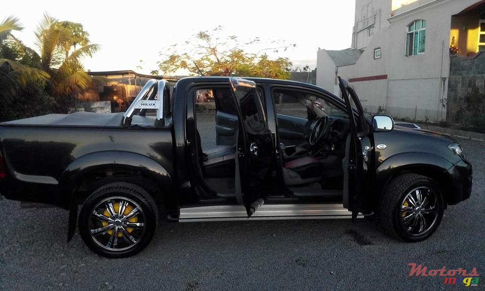 2011' Toyota Hilux Angel eyes jante 20 pouce photo #2