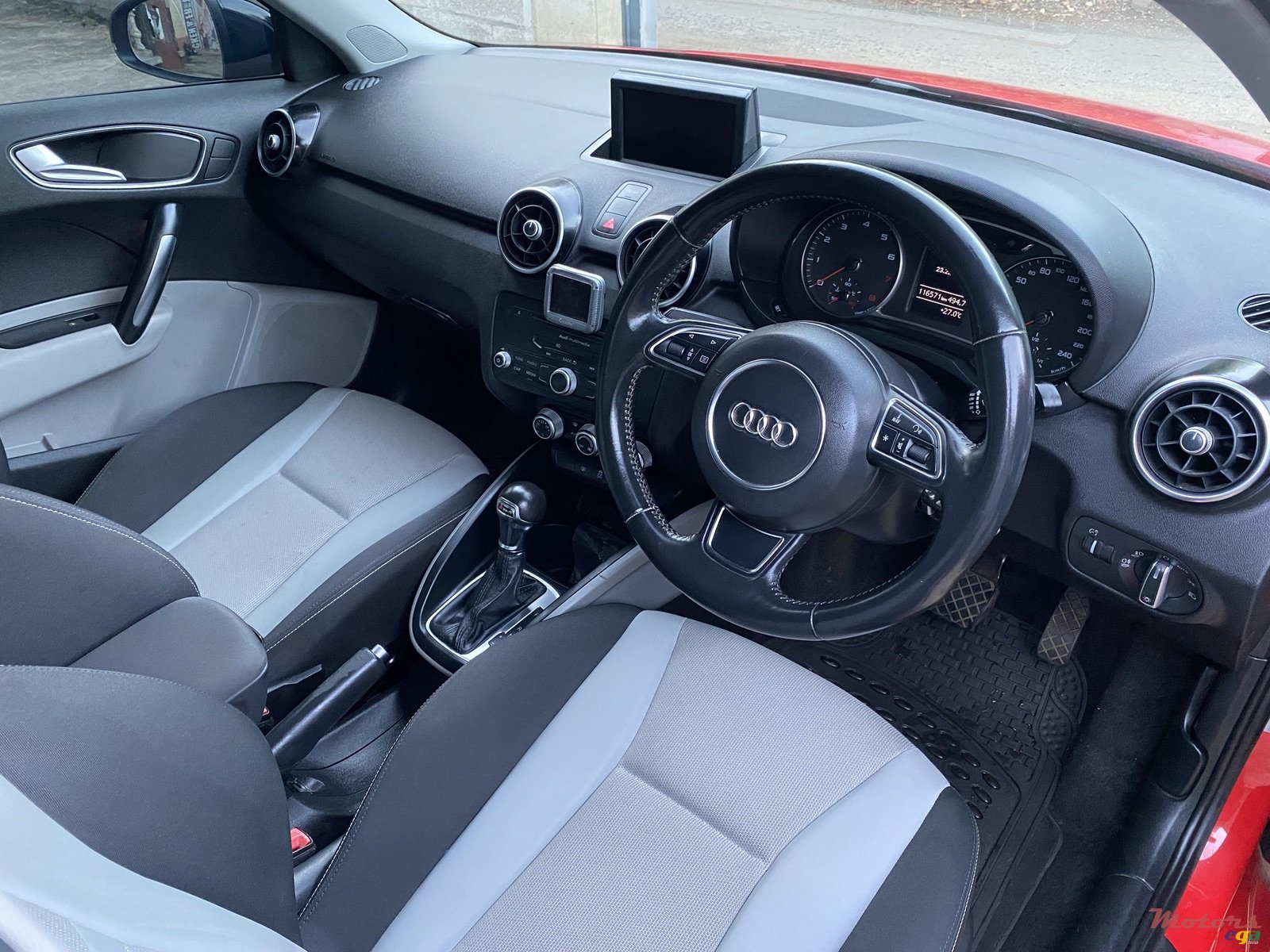 2015' Audi A1 Sportpack TFSI photo #6