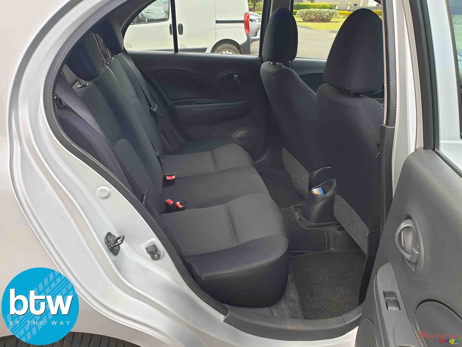 2013' Nissan March photo #3