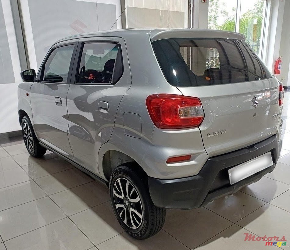 2023' Suzuki photo #3
