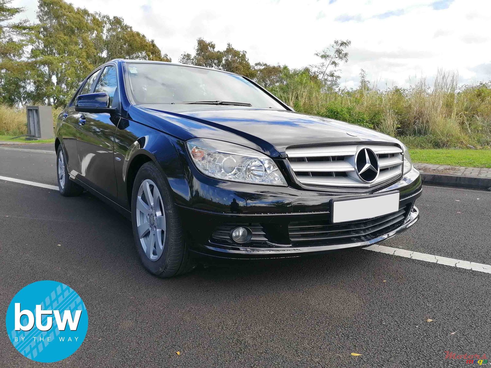 2010' Mercedes-Benz C-Class 180 photo #1