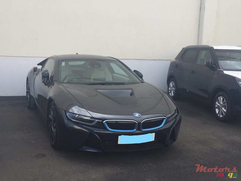 2015' BMW i8 photo #2