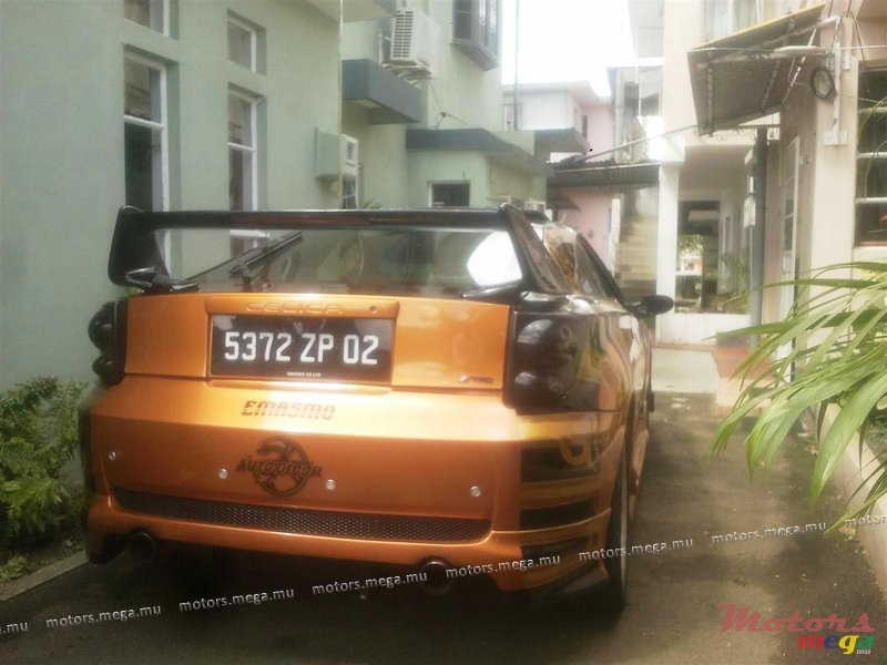 2002' Toyota Celica sports photo #2