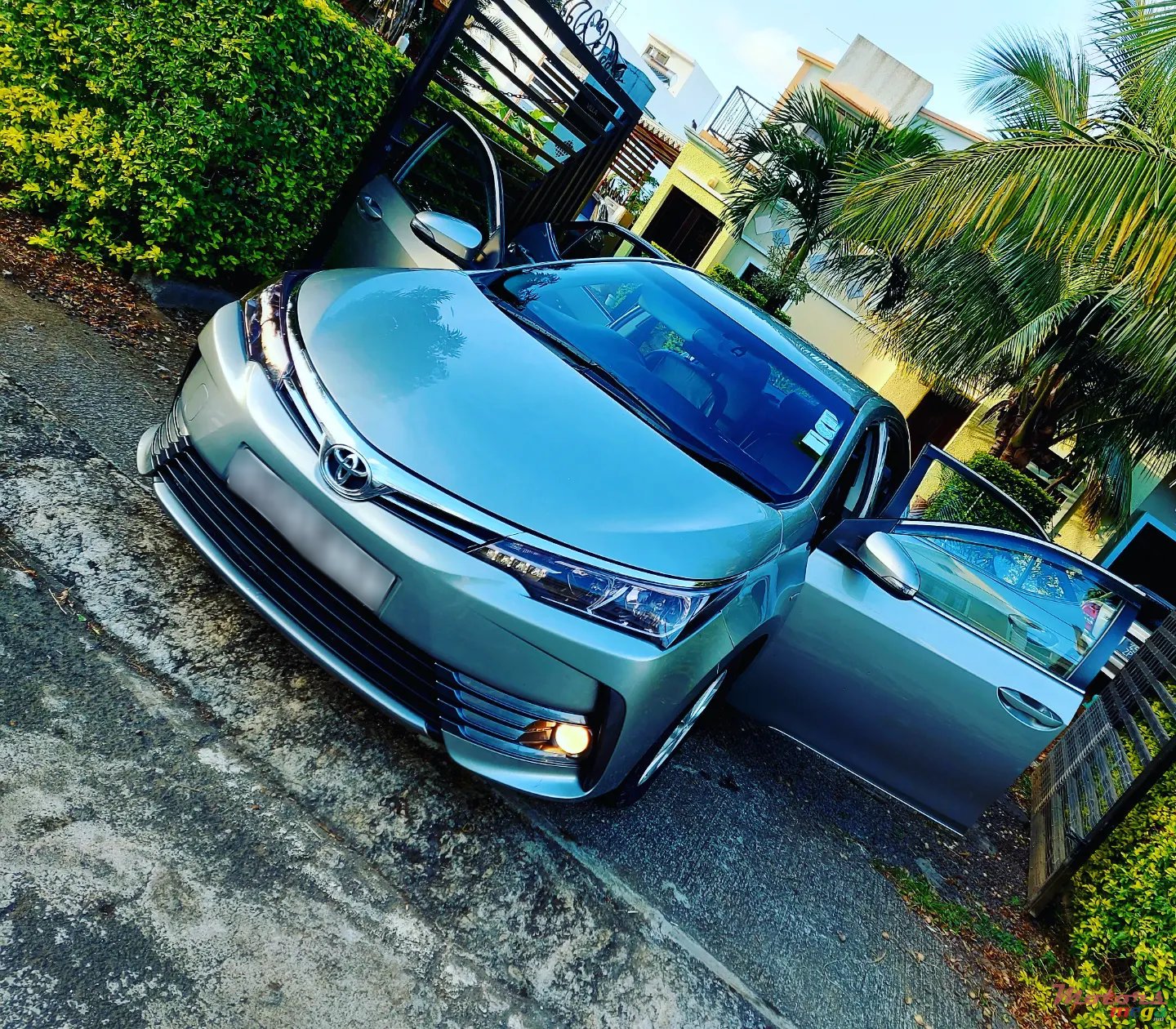 2017' Toyota Corolla Dorigine AUTOMATIC photo #7