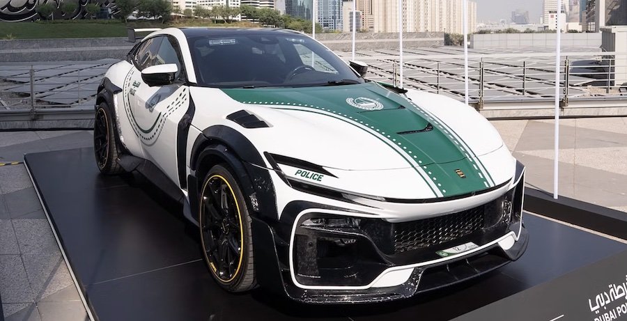 Dubai Police Force Commits Crime Against Sanity With Mansory Purosangue