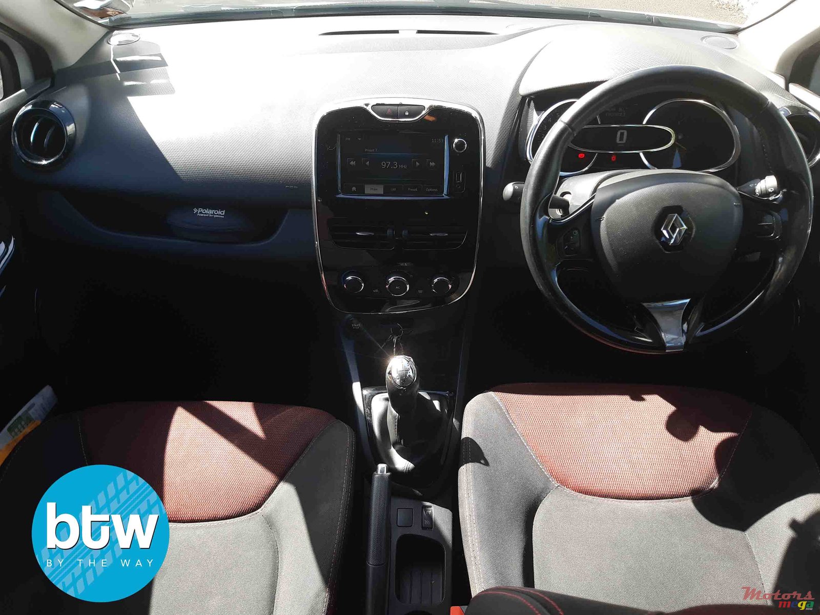 2014' Renault Clio 1.2 Turbo photo #7