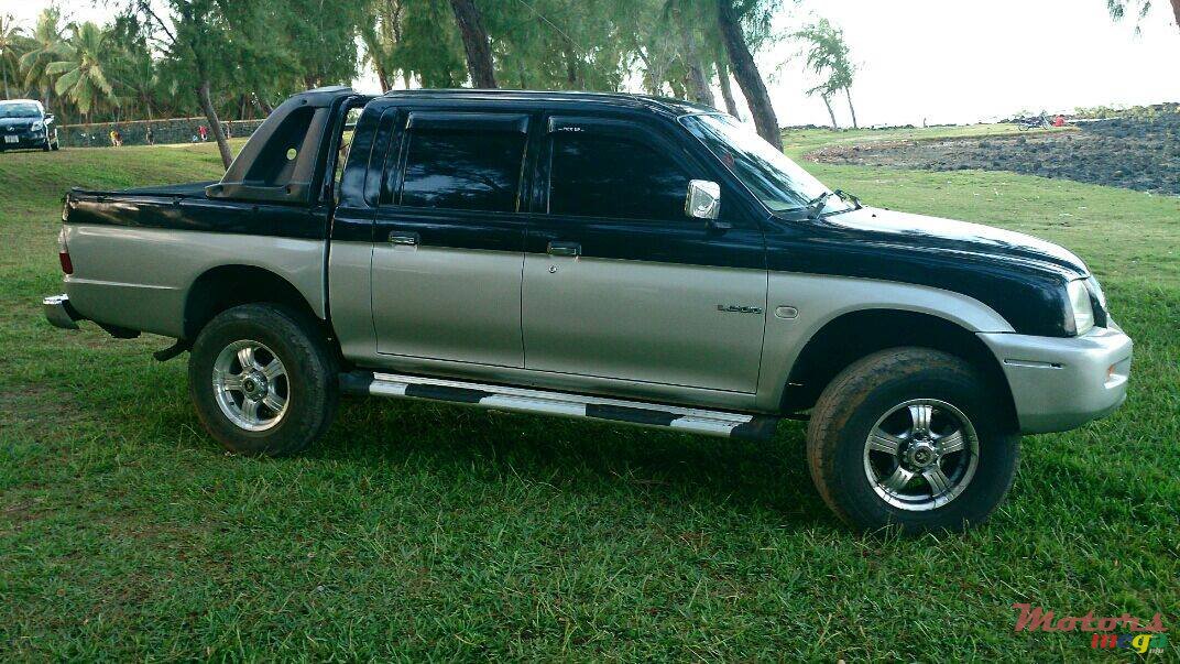 2007' Mitsubishi L 200 photo #2