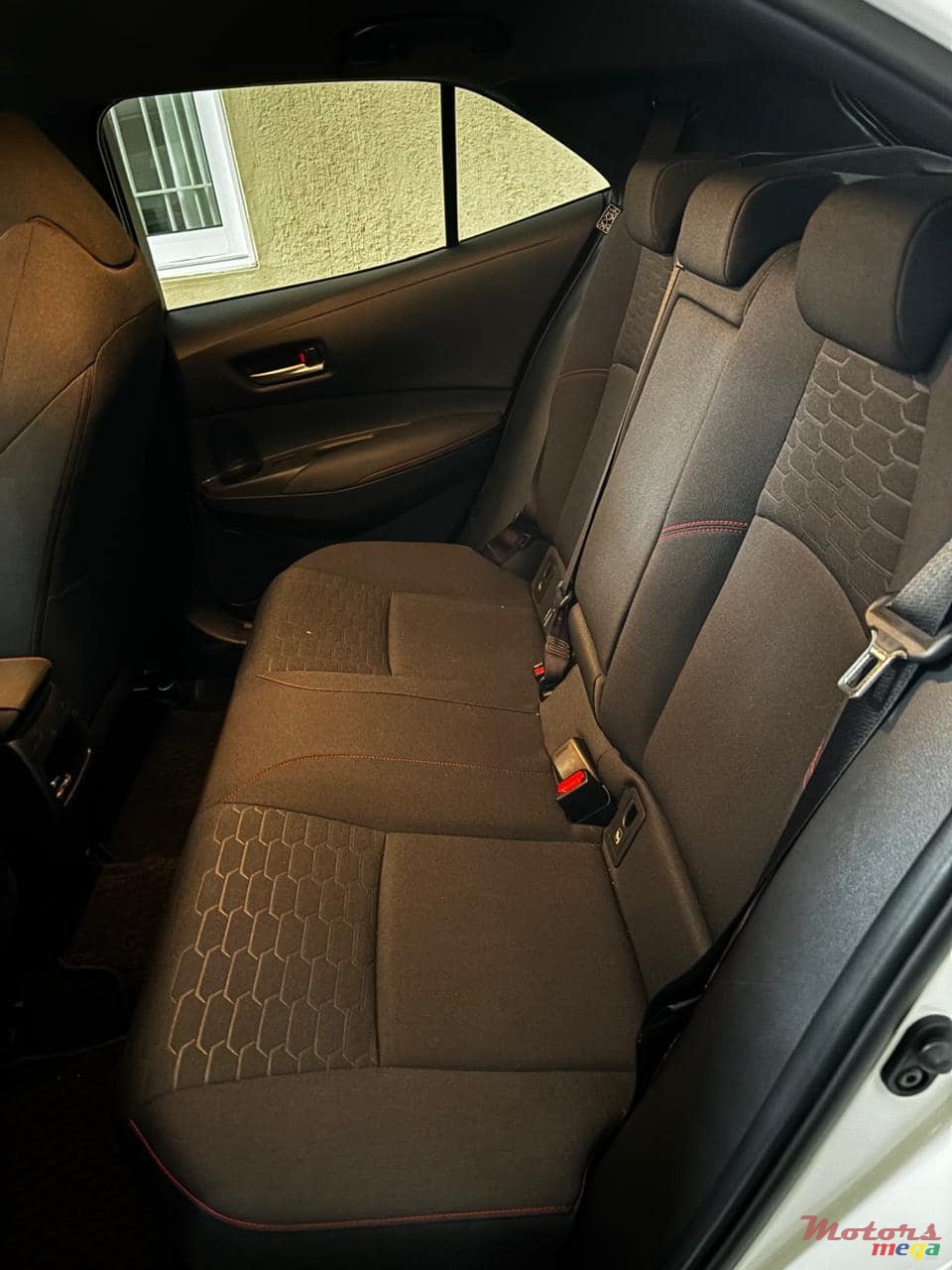 2020' Toyota Corolla Sport photo #5