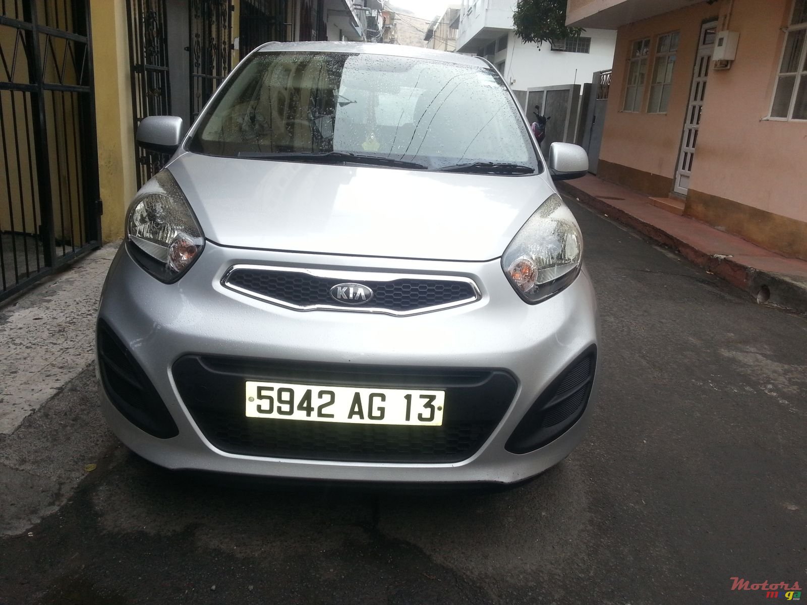 2013' Kia Picanto photo #1