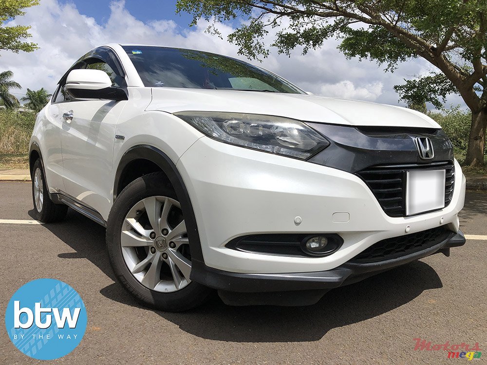 2014' Honda Vezel photo #1