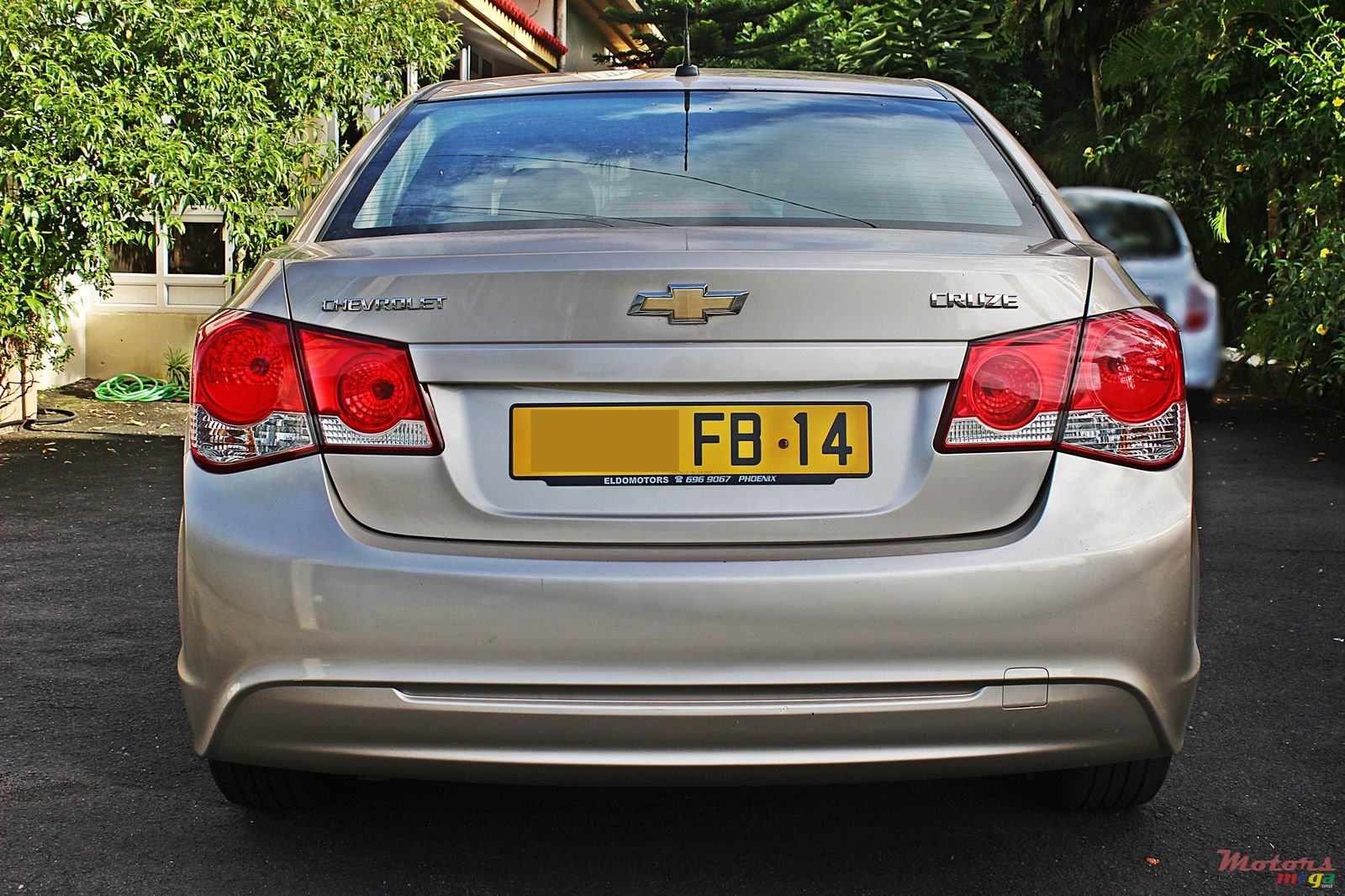 2014' Chevrolet Cruze photo #2