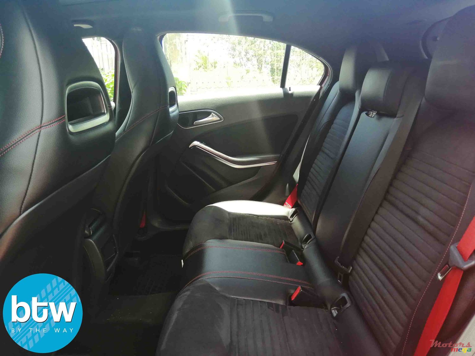 2014' Mercedes-Benz A-Class 250 AMG photo #3