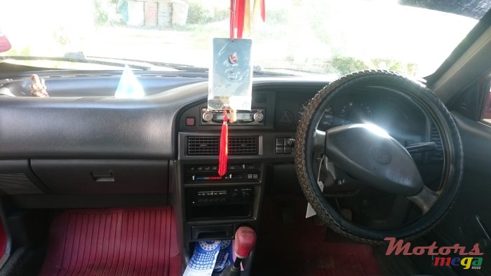 1989' Toyota EE90 photo #3