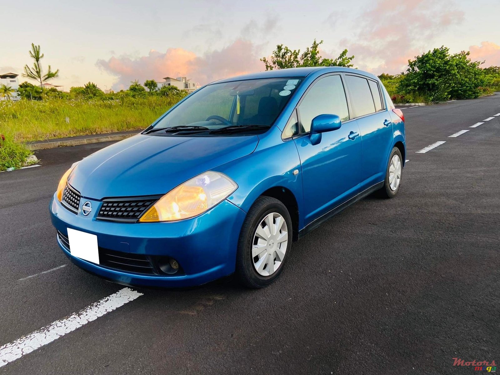 2005' Nissan Tiida photo #4