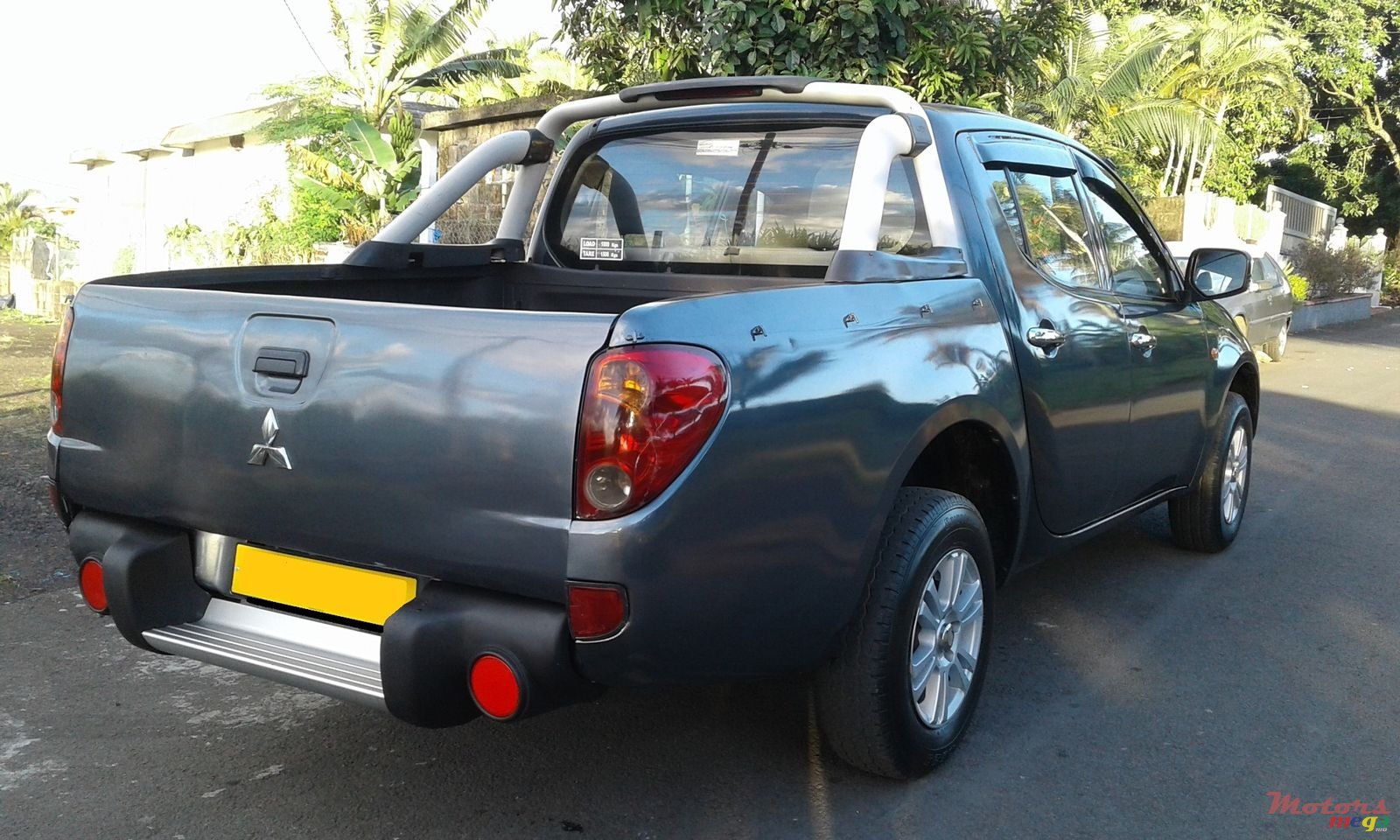 2008' Mitsubishi Sportero photo #3