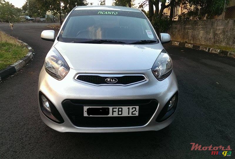 2012' Kia Picanto photo #2