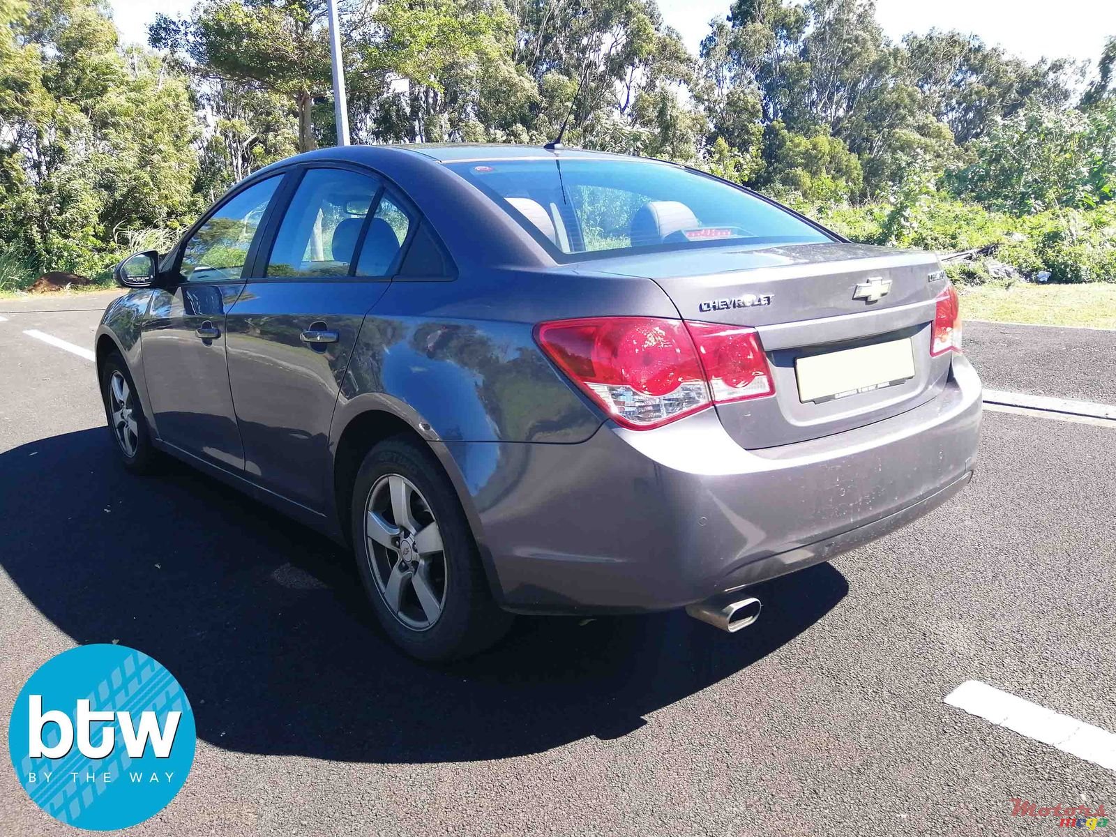 2012' Chevrolet Cruze LT photo #3