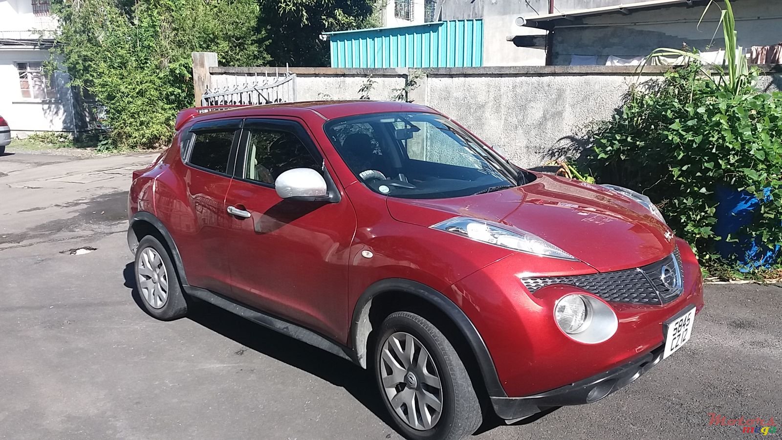 2012' Nissan Juke photo #1