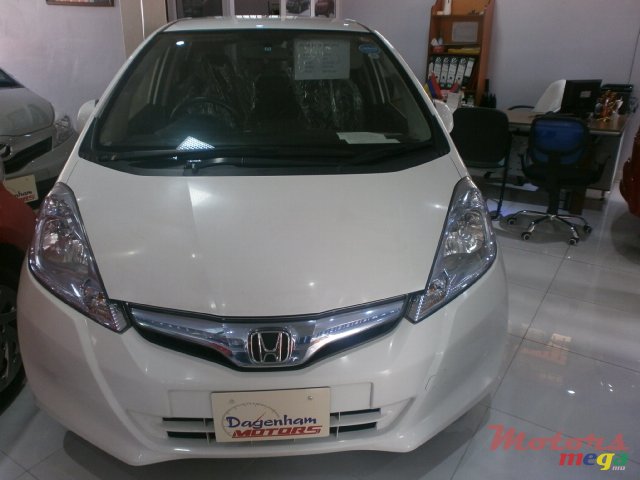 2013' Honda Fit Aria fit photo #1