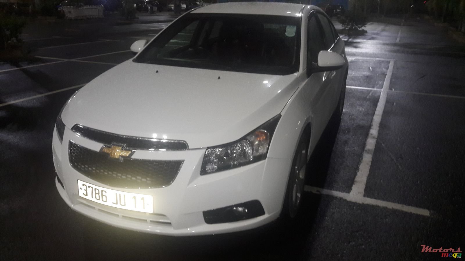 2011' Chevrolet Cruze Fully loaded photo #1