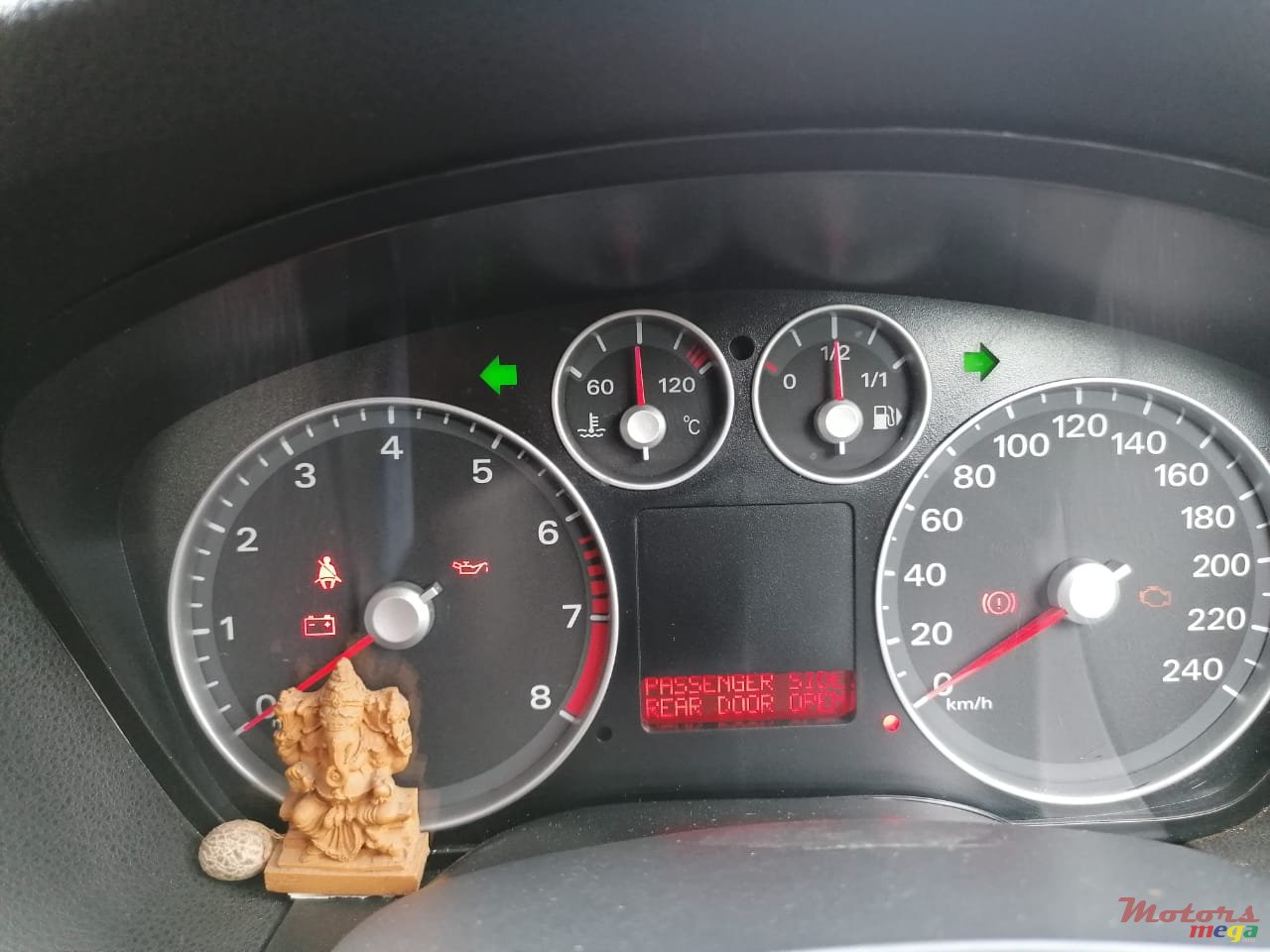 2008' Ford Focus photo #2