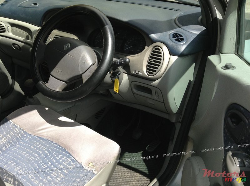 2000' Renault Scenic photo #3