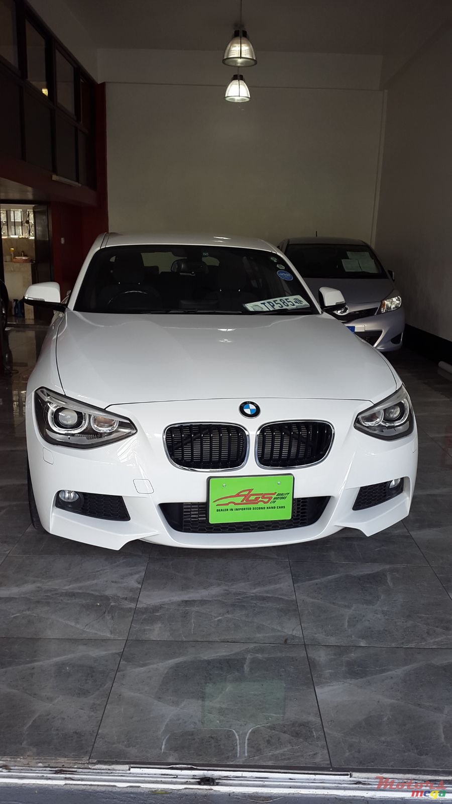 2014' BMW 1 Series 5 Door M sport photo #2