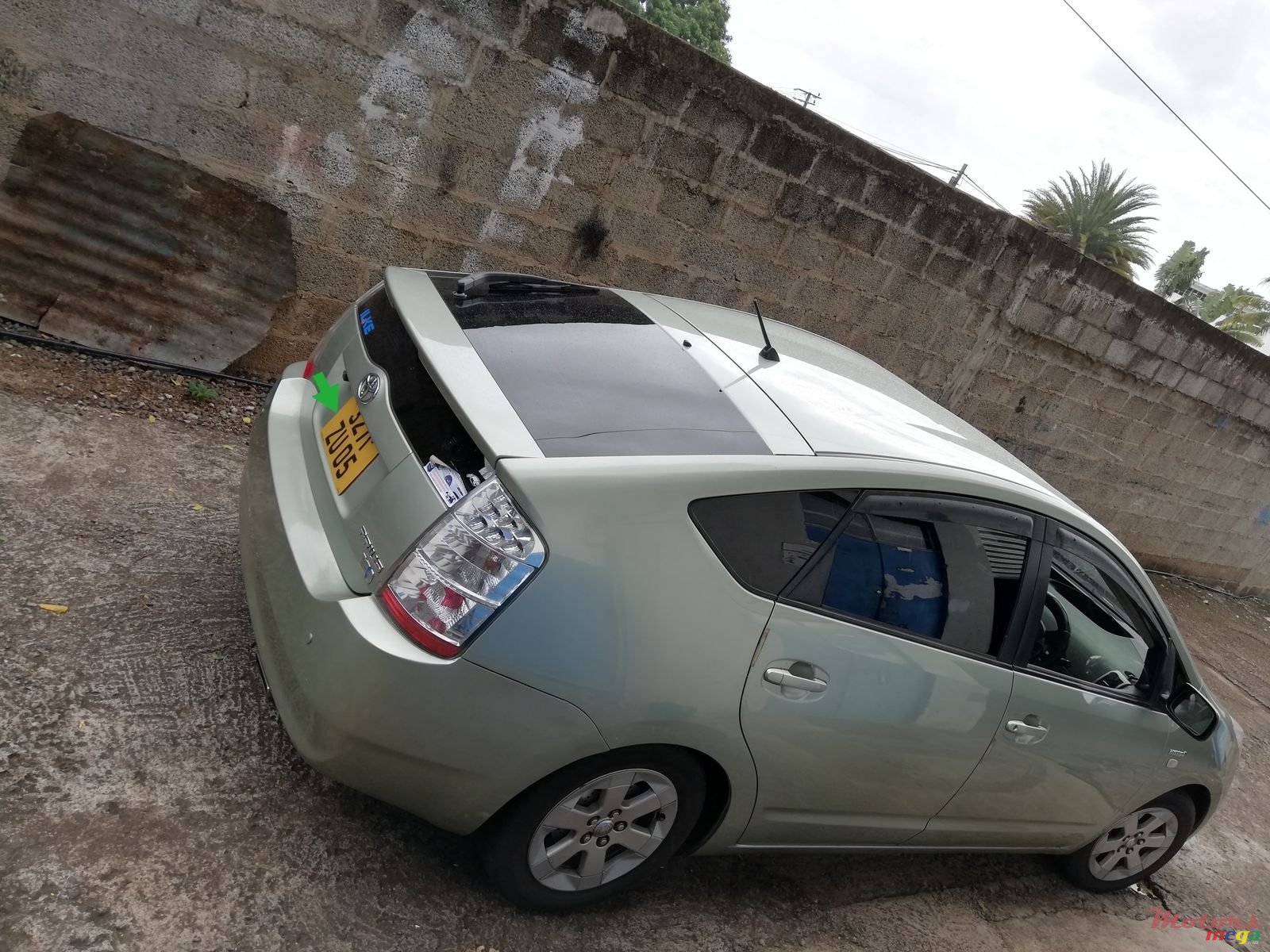 2005' Toyota Corolla photo #1