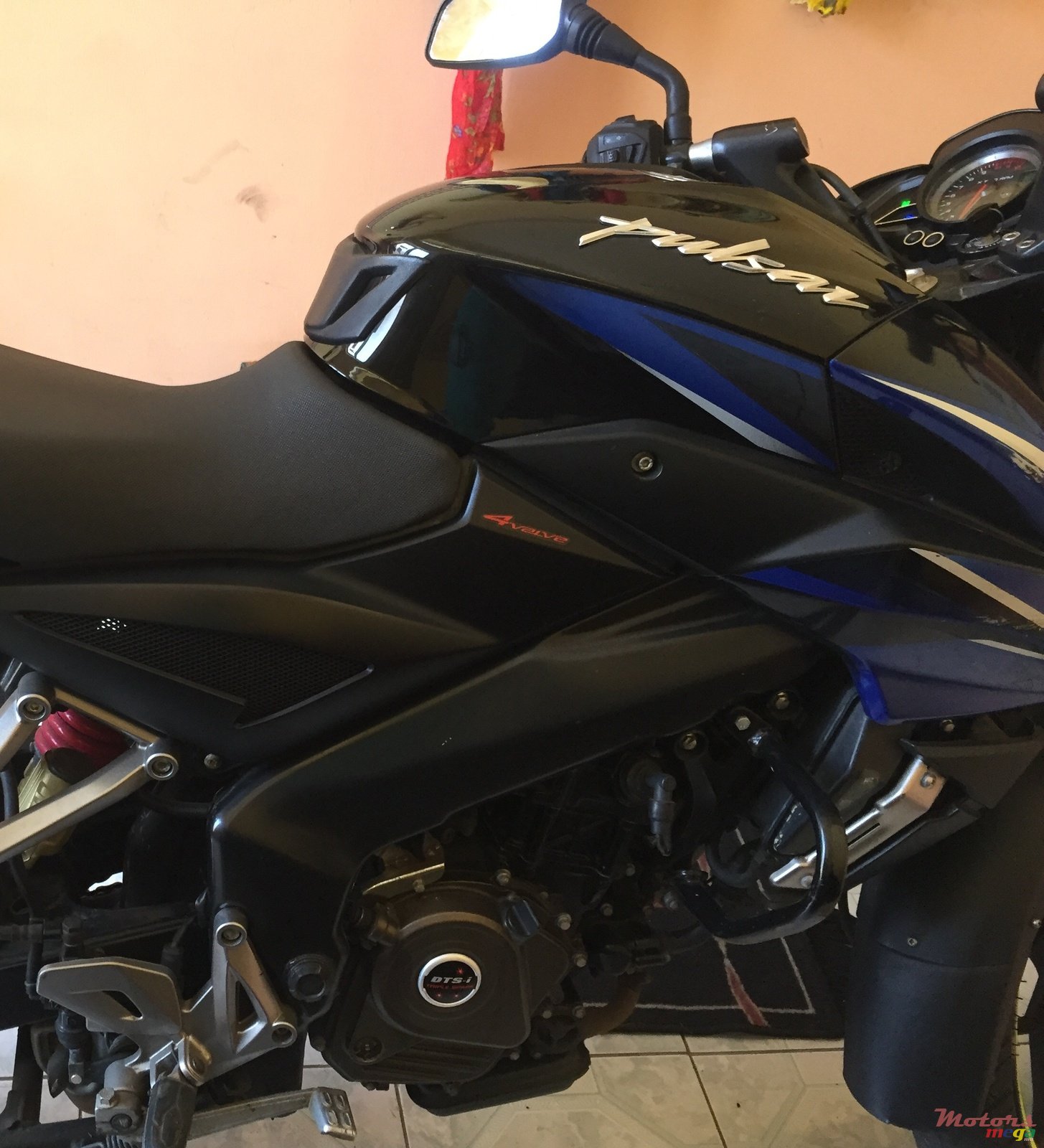 2014' Bajaj photo #1