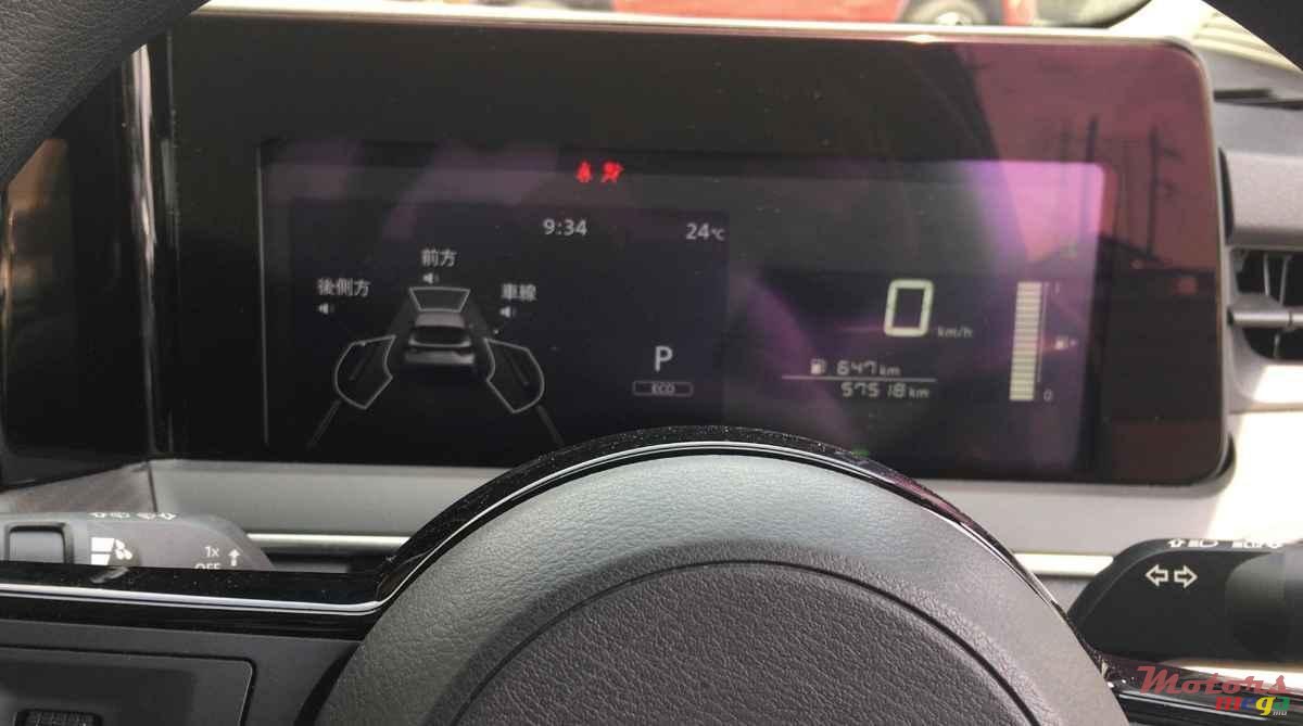 2022' Nissan Note E power photo #7